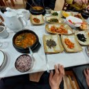 산아래호수 이미지