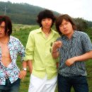 꽃을든남자 이미지