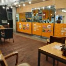 춤추는 도넛츠 나눠주는 꽈배기 이미지