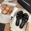 이건 | 샤넬 26 스웨이드 벨크로 뮬 슬리퍼 샌들 구매 후기 (이건 고민하면 품절…)