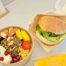 대전 중리동 카페 키친517 수제버거와 샐러드 포장 후기