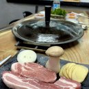 김치돌겹살 | 기장 맛집 교리 83겹살, 솥뚜껑 삼겹살 제대로