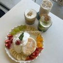 [홍대/경의선숲길/신촌] 피크니크 감성카페 추천(수플레펜케이크, 애견동반가능, 주차불가)