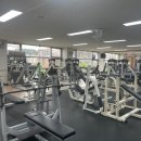 바벨과 사람 헬스클럽 이미지