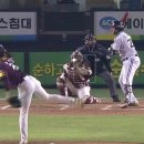 [KBO] 판정에 격하게 분노하다가 퇴장당한 오스틴 딘 이미지