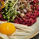 제우빌딩 | [광장시장 맛집] 육회자매집 본점 1호점 : 육회탕탕이/ 묵은지육회비빔밥 내돈내산 후기