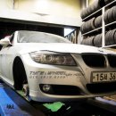 BMW 320i,금호타이어 스노우 아이젠 215/50R17 [휠타이어가장싼곳,스노우타이어싼곳,정품타이어싼곳,서울강남강북상암수색은평연신내불광서대문타이어휠싼곳] 이미지