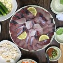 일출항 | 혀끝에 녹아드는 찰진 속살! 마성의 대방어 맛집
