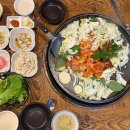 [제주 서귀포 맛집] 신시가지 철판 춘천 닭갈비 &amp; 봉평막국수 도민 맛집 ‘오늘은 춘봉이네’ 솔직 후기