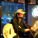 라라라 통기타 이미지