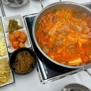 씨유현대행운점 | [잠실]잠실 현대타워 식당가, 잠실역 근처 한식을 찾는 다면?! 샐러드, 부대찌개, 한식 뷔페 급 다양한...