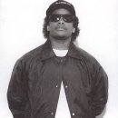 Ryder 의 실제모델. 랩퍼계의 대부 Eazy - E 이미지