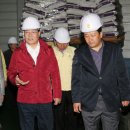 제주양돈축산업협동조합 청정배합사료공장 | “배합사료에 마늘. 당근 등 넣으면 좋을 것”