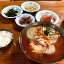 슬슬 벚꽃 시동 거는 중! 꽃 구경하러 가기 좋은 여의도 맛집 BEST5 이미지