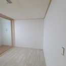 영종도 풍림아이원1차 아파트 앞 | 영종 풍림아이원 1차 아파트 페인트 부분 제외 전체 화이트 합지 도배 현장 후기