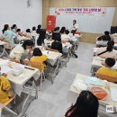 가족과 함께 케이크 만들기 이미지