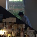 카페 포 너드 | 네모난 창문으로 보이는 똑같은 풍경