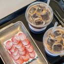 대월1길 | 충북혁신도시 카페 진천 덕산 디저트 맛집 ‘하프앤하프’ 크로플 휘낭시에 다양해요 내돈내산