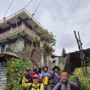 annapurna base camp hiking in the nepal Himalayas 이미지