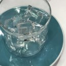 오씨씨커피클럽 | 얼렁뚱땅 돌아가는 하루를 모아서 어떻게든 한 달을 만들었다.