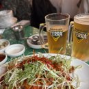 시선집중떡볶이 | 용리단길바베큐 맛집 광장시장바베큐 용산점에서 닭바베큐와 골뱅이쫄면 데이트 후기