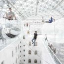 토마스 사라세노 <행성 그 사이의 우리> 이미지