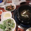 홍대 칼국수와 족발 이미지