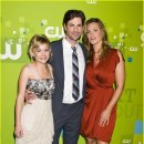 CW Upfronts 2011 기사와 캐스트들 인터뷰 영상 이미지