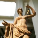 열주(기념비) | The British Museum