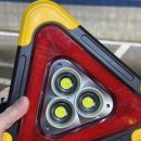 비상-01 | 차량필수품 브리사 LED 차량용 비상 삼각대