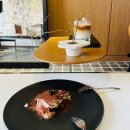 동네건축가들 | [용산 카페] 마하한남 - 건축가가 만든 분위기 좋은...호텔 라운지 분위기인데 맛은? 내돈내산 솔직후기
