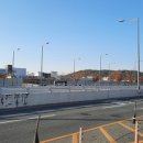 도로교통공단(건너편 라도무스) 이미지