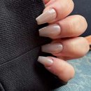 손끝에서 피어나는 네일아트 | 손끝에서 피어나는 작은 행복, 네일아트의 마법을 느껴봤어요