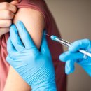 Covid-19 : Comment accélérer la vaccination des plus jeunes ? 이미지