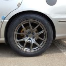 GTR 레이싱 R2 18인치 경량휠 마제스티 솔루스 타이어 조합 이미지