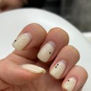 몽's네일