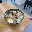 금달래막국수