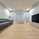 시공-나비 | 『동대문 · 강남구 커튼 시공 후기』 거실 나비 주름 암막 이중 커튼 &amp; 서재 알루미늄 블라인드 조합