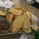 미투유 펍 이미지