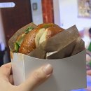 뚜레쥬르 대구용산점 | 대구 빵 맛집 엘본더브레드에서 루꼴라 베이첼인지 뭔지 먹었는데 너무 맛있었던 후기