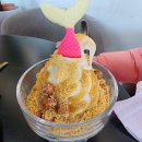 쉼결 | 우도 추천 카페 휴예그리나 땅콩 아이스크림 뷰 맛집