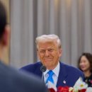 트럼프 왕관, 훈장 에어포스원에 실으라 긴급 지시 이미지