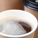 "뜨거운 커피 ‘일회용 종이컵’에 담았다간… 15분 후 독 된다?" 이미지