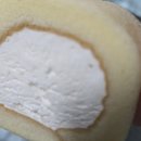 GS25 하양하나점 | GS편의점 신상! 서울우유 크림롤 먹어본 솔직후기 (대박 디저트) 요즘 난리난 진짜 맛있을까?