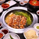 두껍삼본점 | 건습식숙성기법을 적용하여 육즙가득한 고기의 깊은 풍미를느낄수있는 가산맛집 두껍삼 가산직영점