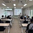 책 먹는 아이들 이미지