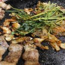무쇠김치삼겹 - 유성구 관들4길 9 | 무쇠김치삼겹