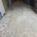 감성골재 | [성수동] 상가 주차장 바닥 면갈이, 튀어나온 종석(자갈) 완벽 평탄화 후기