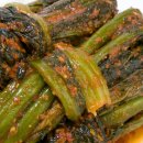 50대 이후 꼭 먹어야 할 김치 1위… 뼈를 단단하게 만드는 전통 발효식품, &#39;갓김치&#39; 이미지