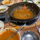 본감자탕 - 함안군 구성길 8-8 | 본감자탕